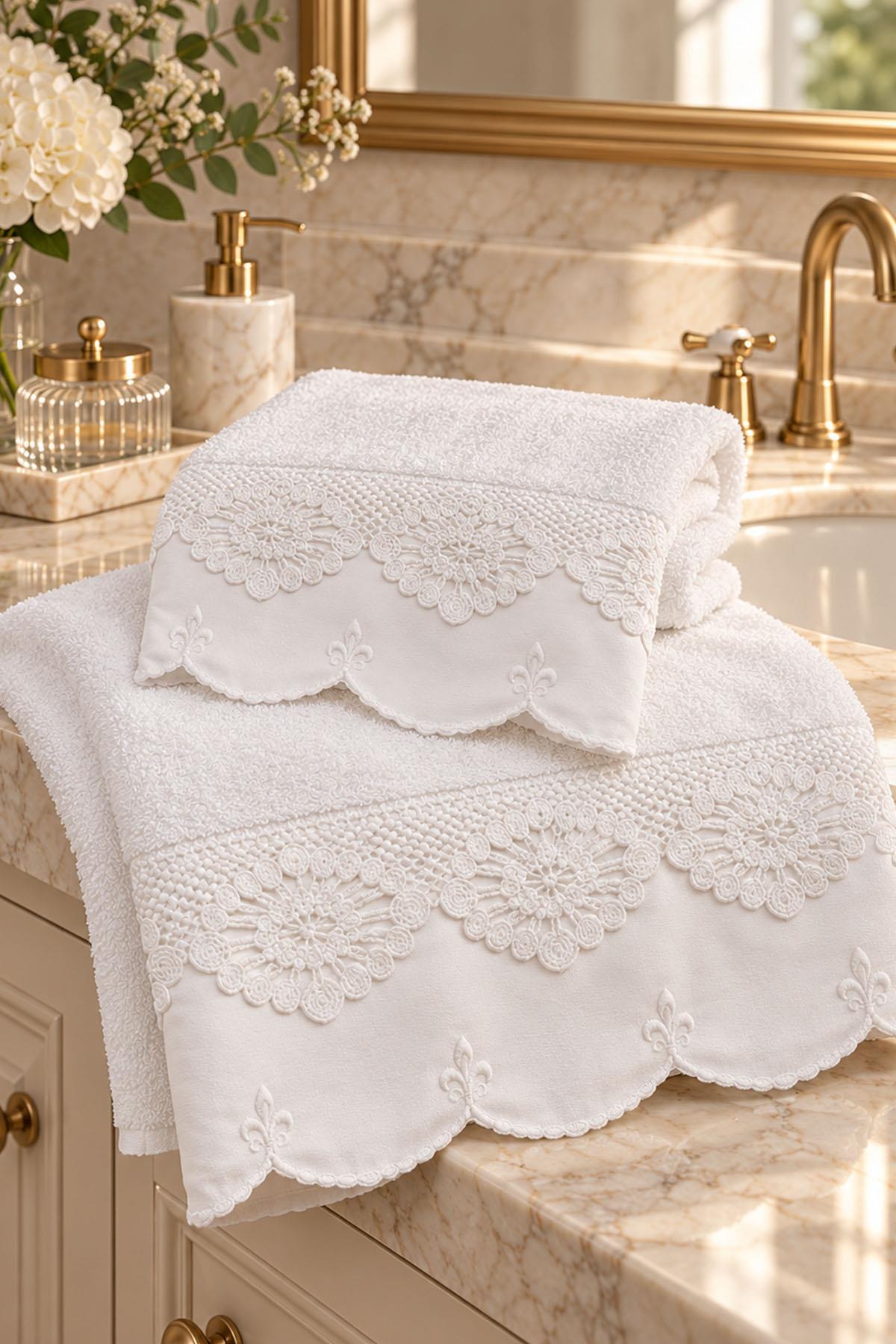 Alvin Embroidered Hand Towel (30 x 50 cm)