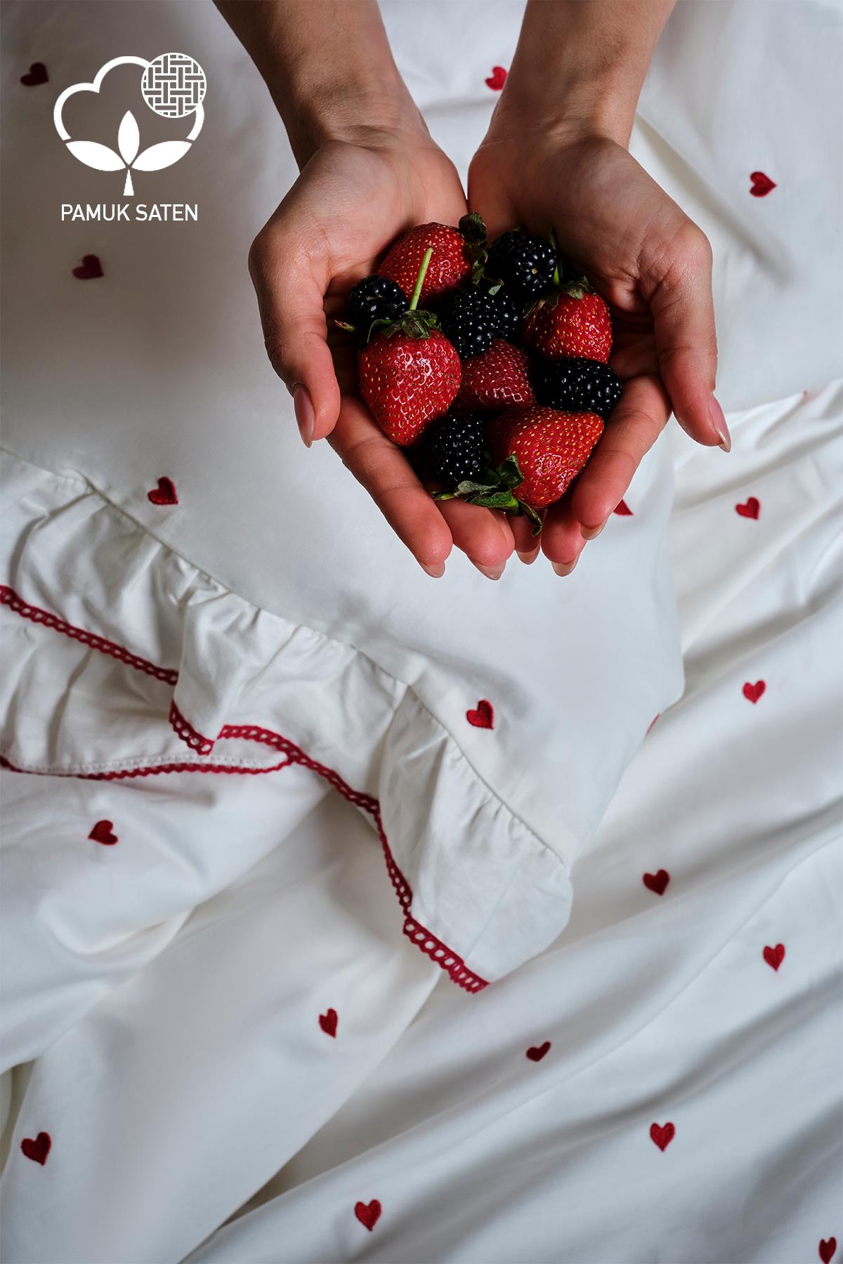 Amore Cotton Satin Double Heart Duvet Cover Set