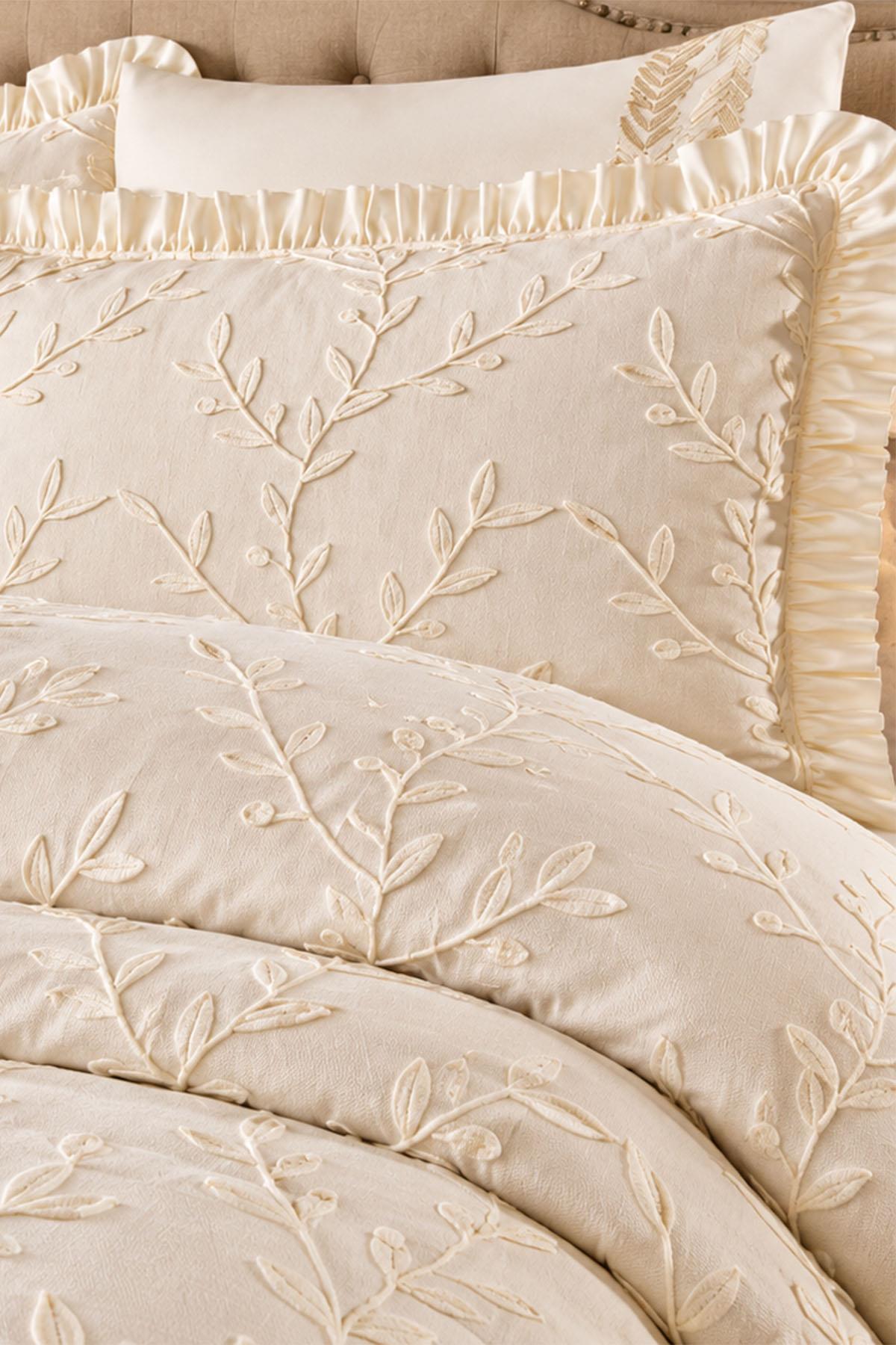 Inova Double Bedspread with Floral Embroidery