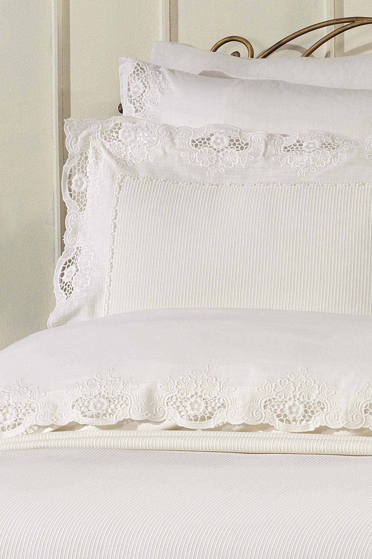 Puerta Floral Embroidered King Size 9-Piece Duvet Cover + Quilt Set