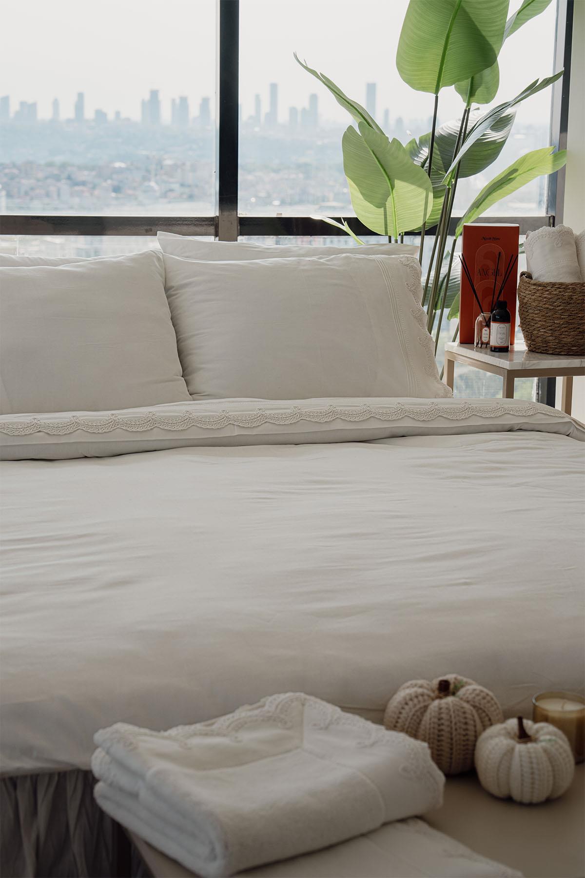 Ramos Embroidered Cotton Satin King Size 6-Piece Duvet Cover Set