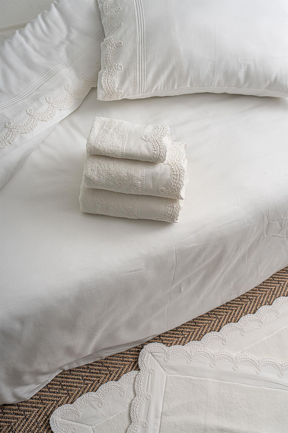 Ramos Embroidered Cotton Satin Super King Size 6-Piece Duvet Cover Set