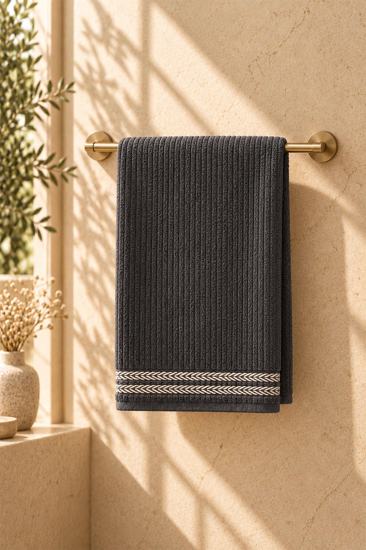 Velora Striped and Embroidered Hand Towel (30 x 50 cm)