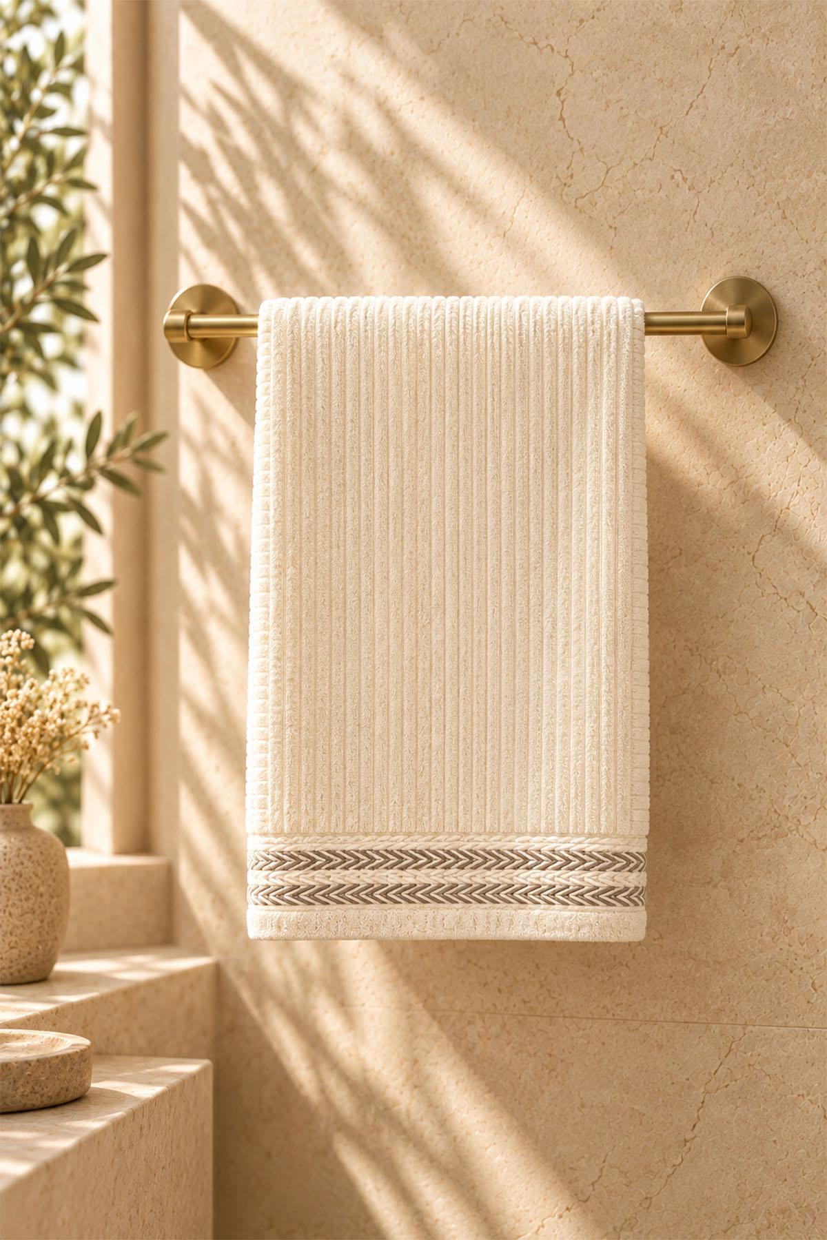 Velora Striped and Embroidered Hand Towel (30 x 50 cm)