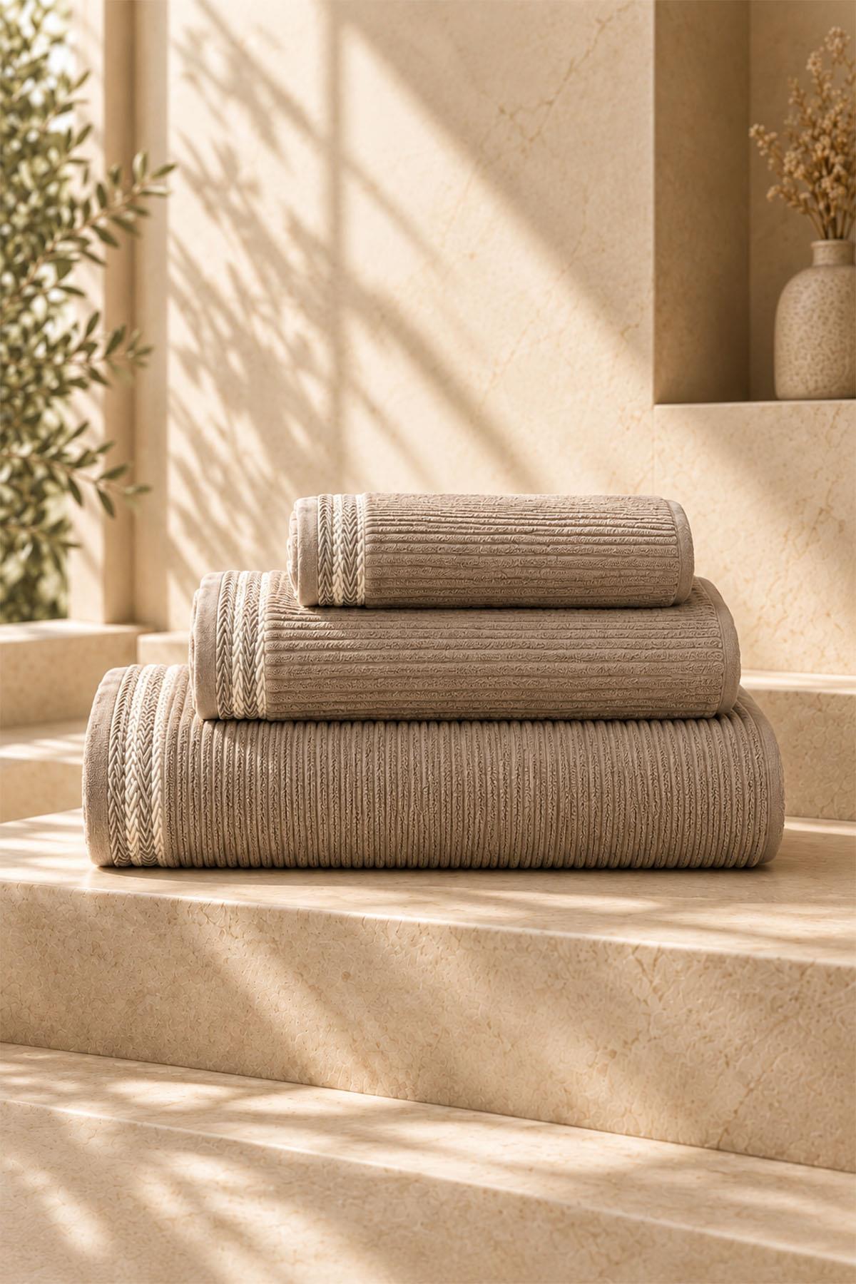 Velora Striped and Embroidered Hand Towel (30 x 50 cm)
